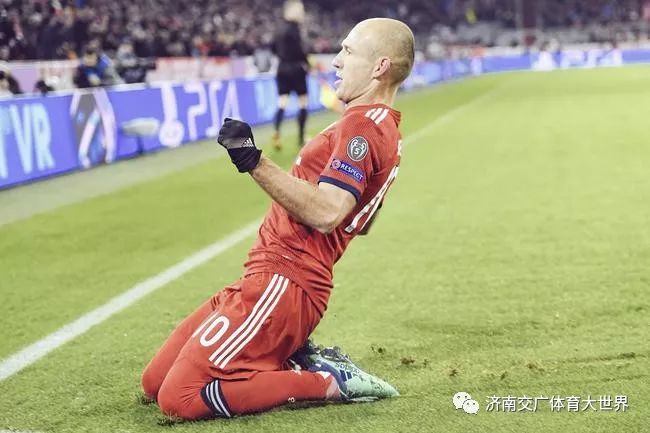莱万接班人闪耀助拜仁大胜菲尔特  